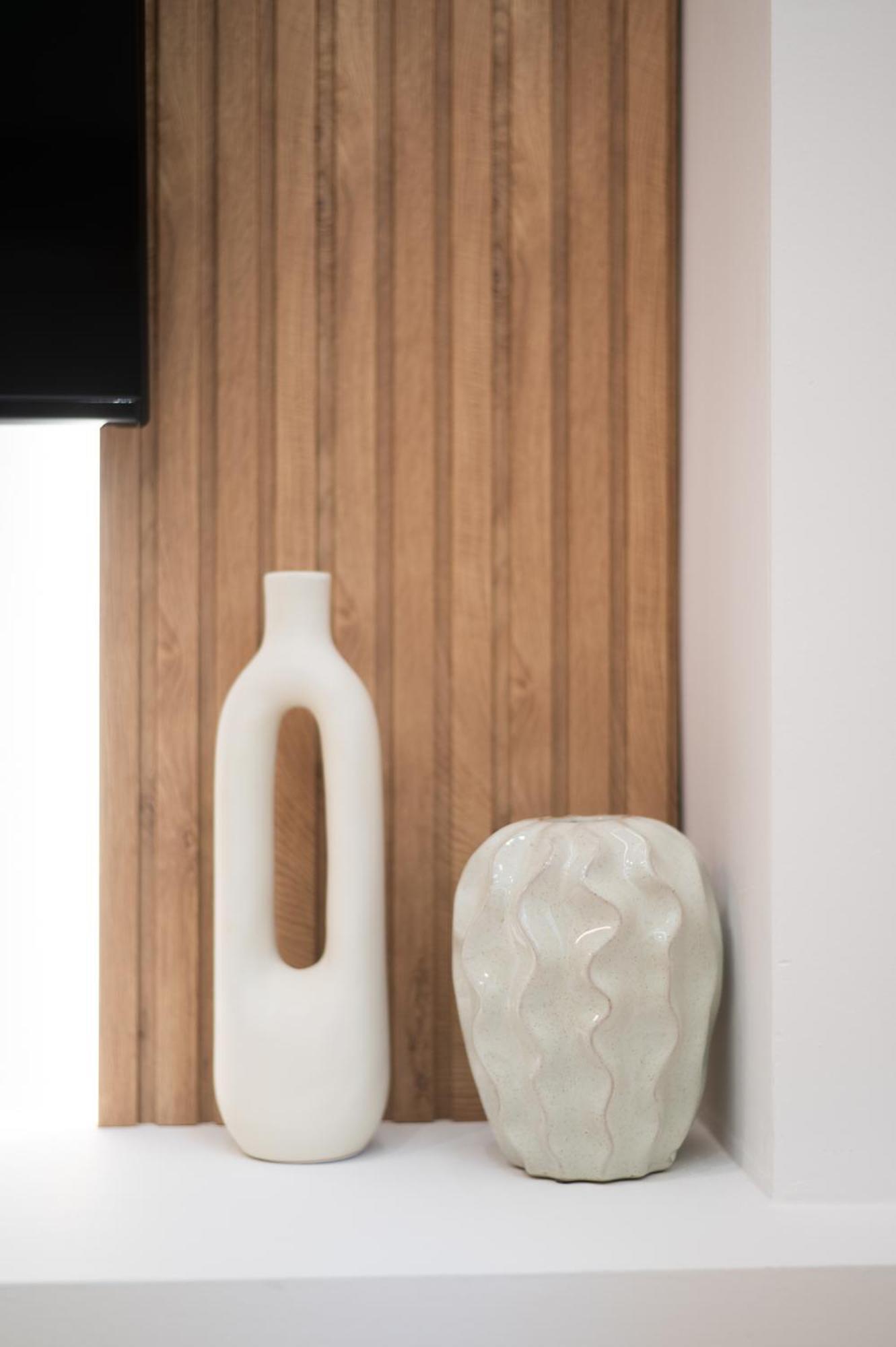 Honey Oak & Cream Patio By Nest Apartment Thessaloniki Exterior photo