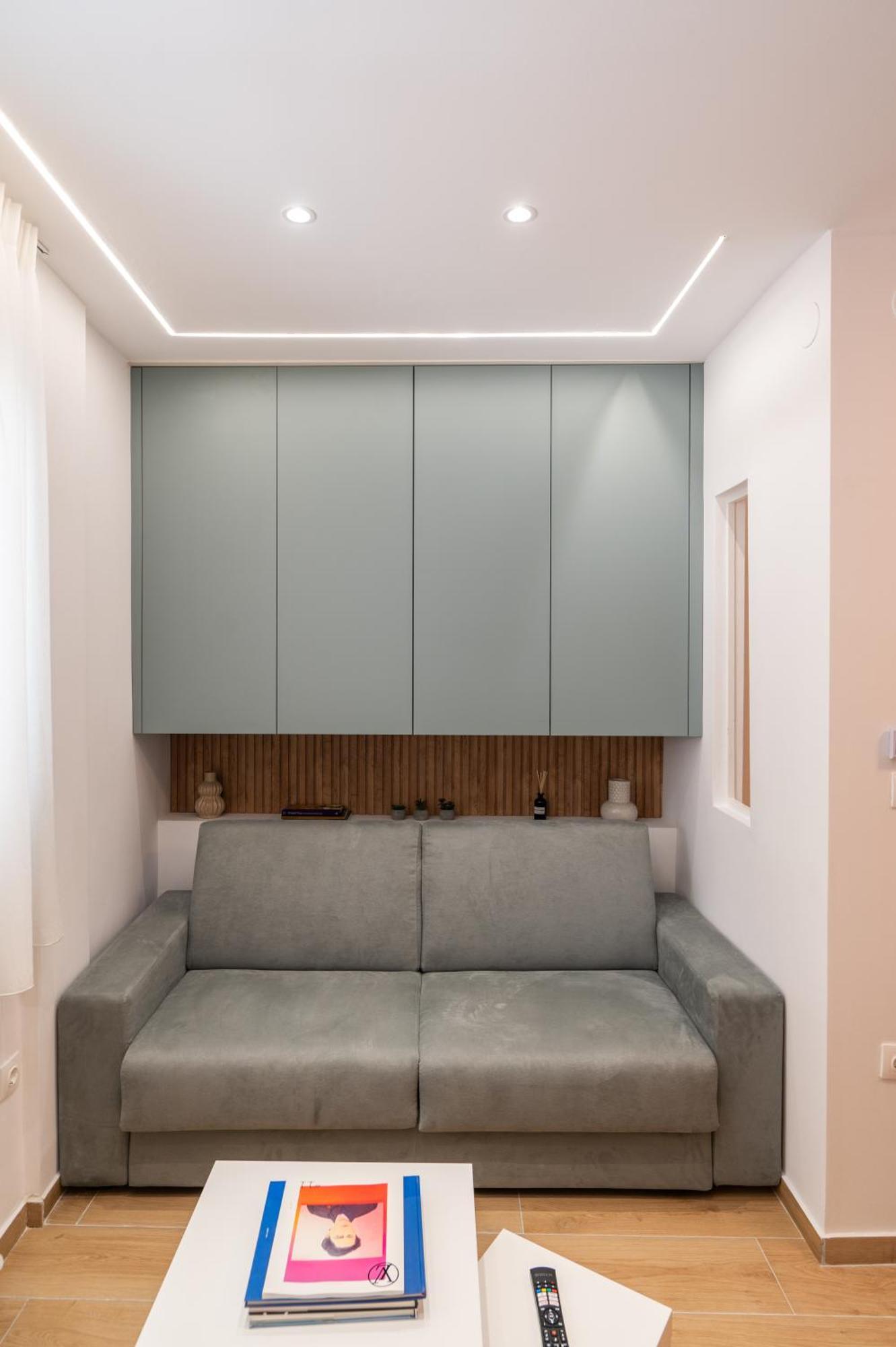 Honey Oak & Cream Patio By Nest Apartment Thessaloniki Room photo